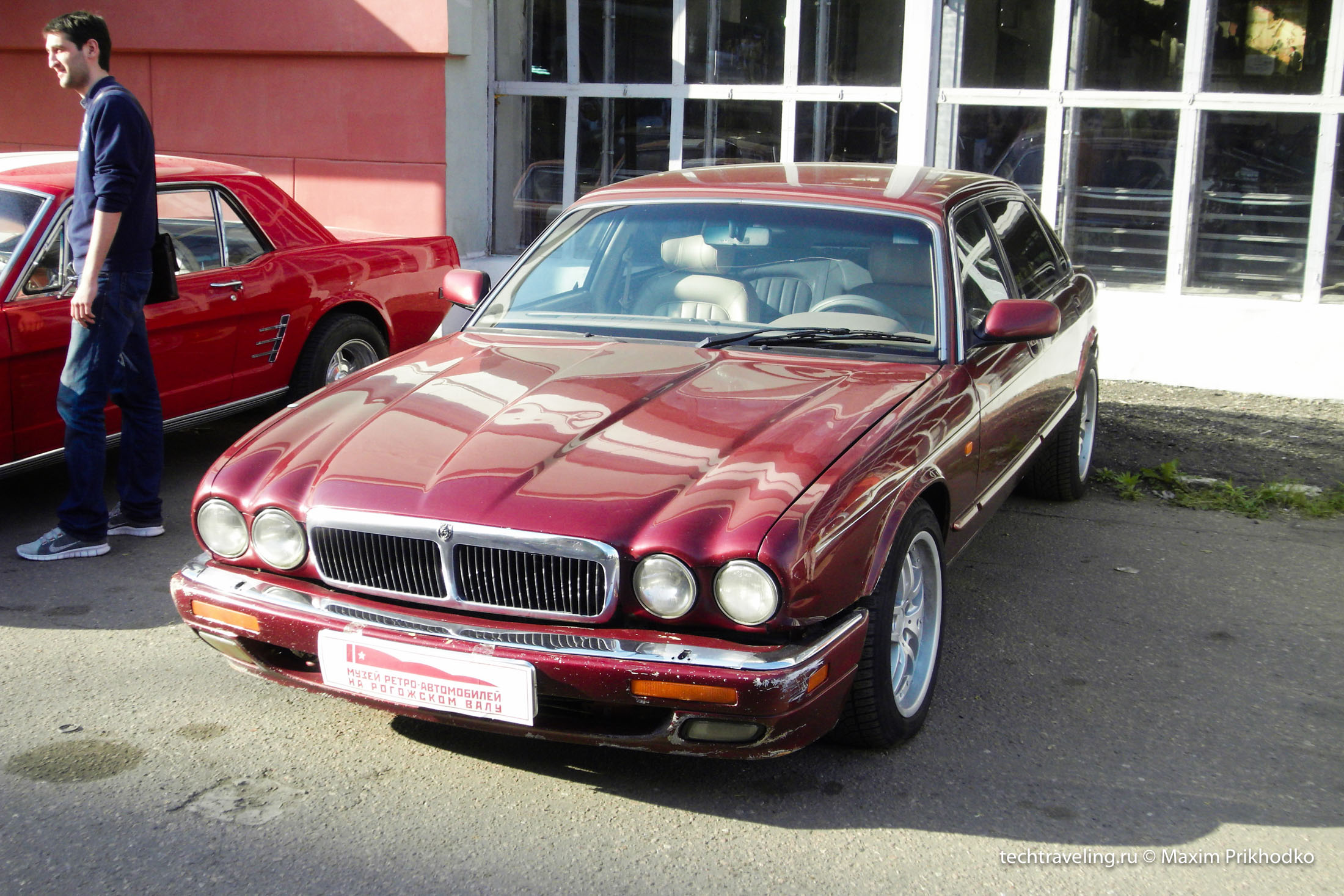 Jaguar XJ