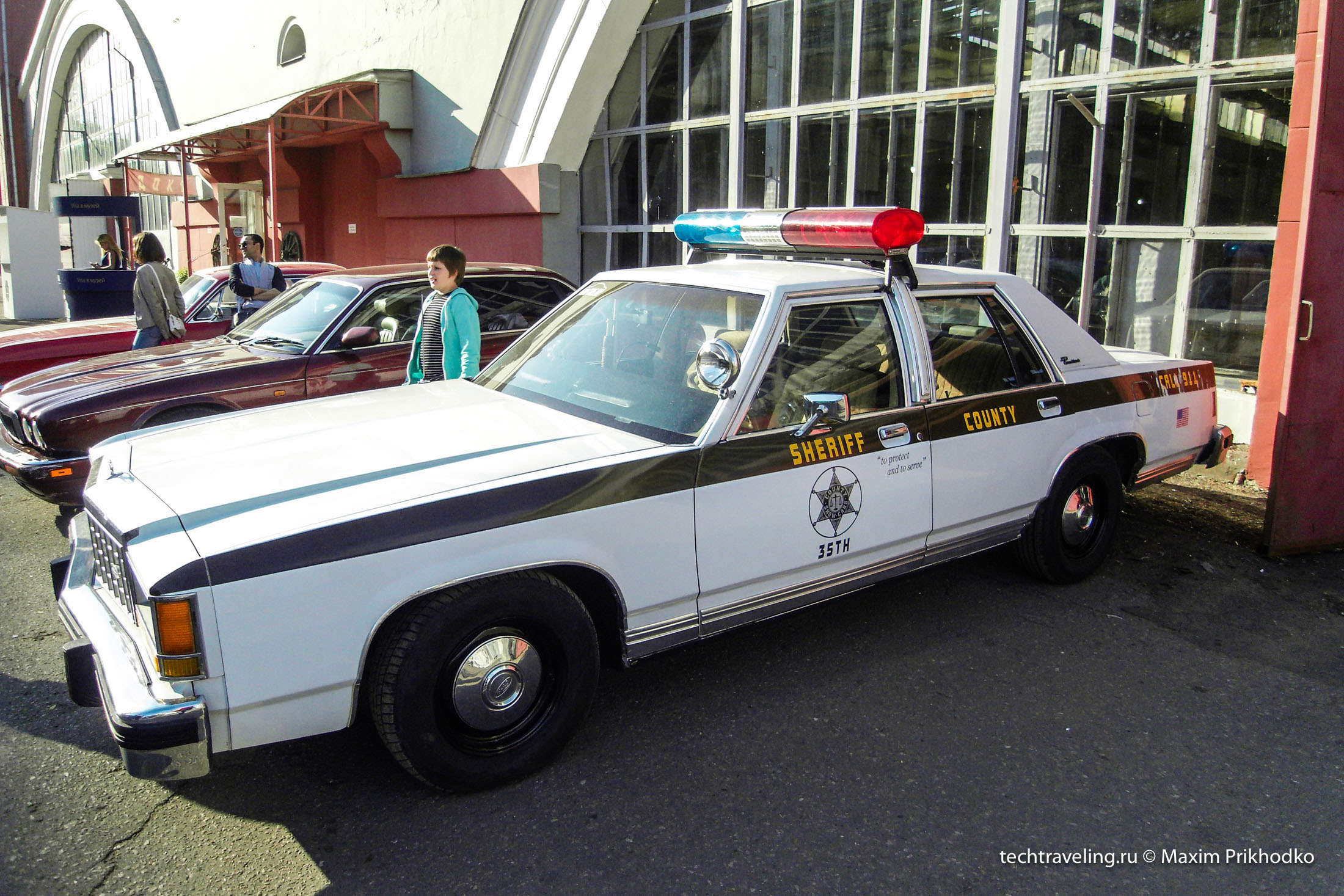 Ford Crown Victoria