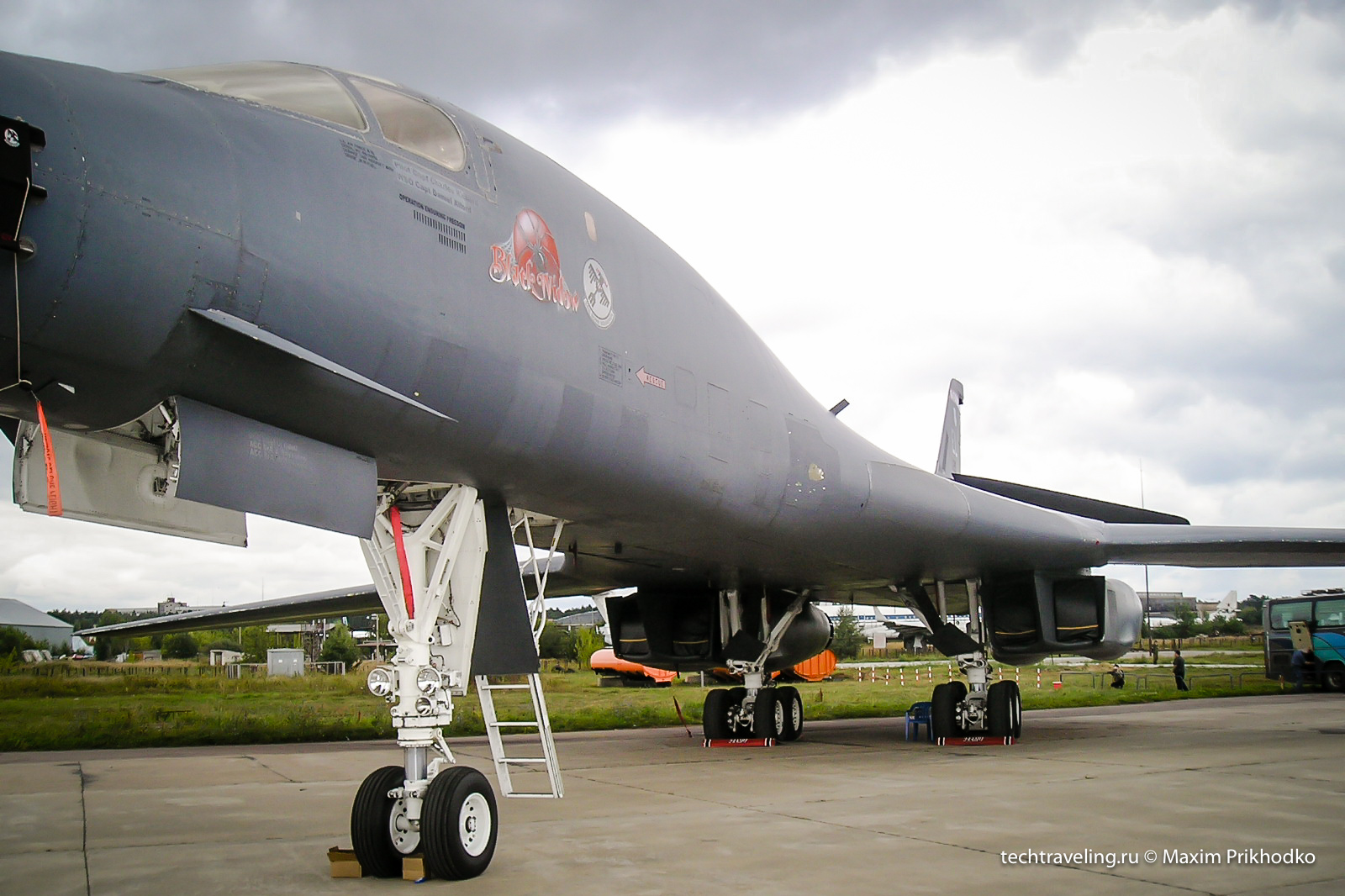 B-1B B-1B