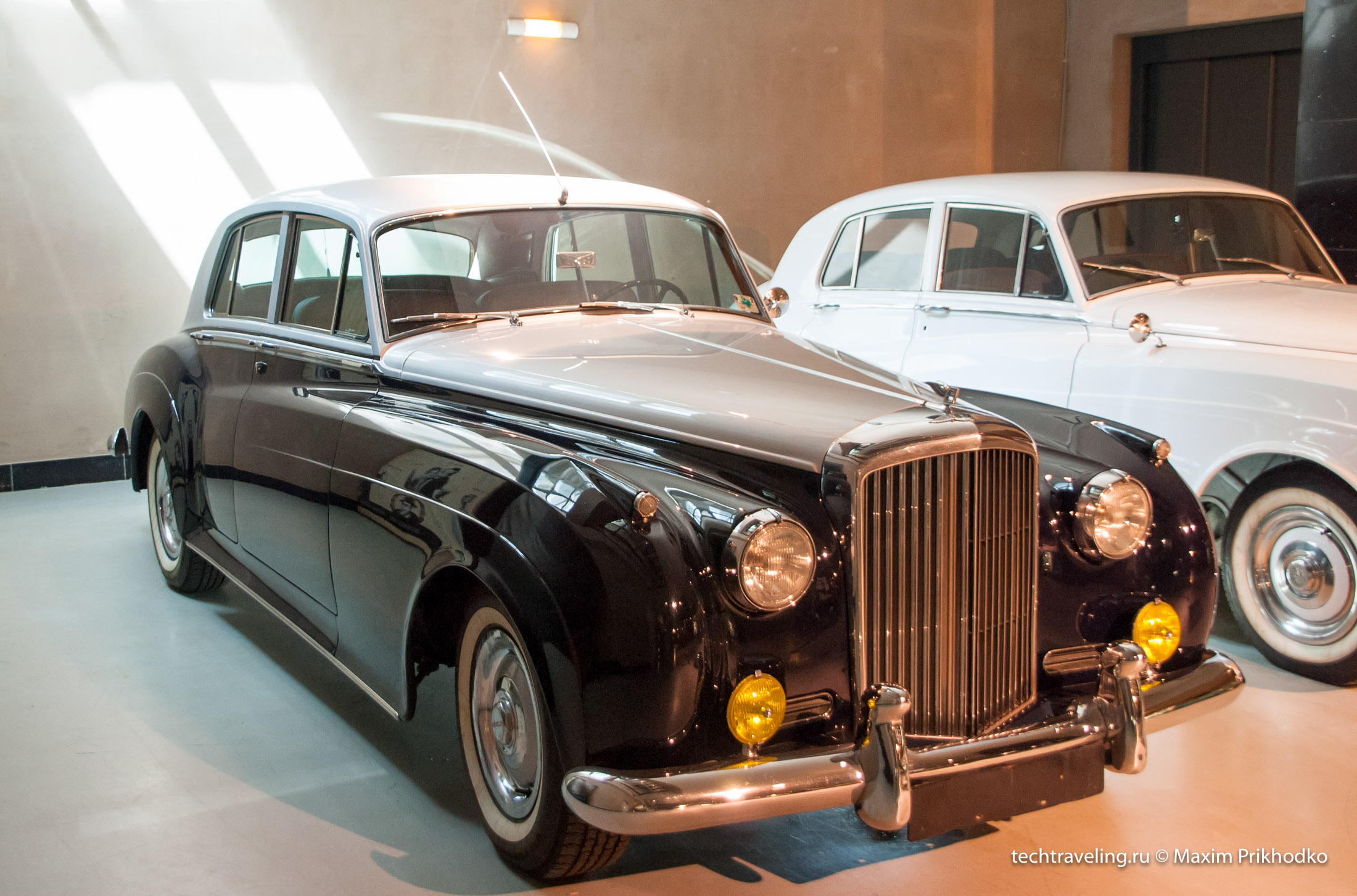 Bentley S1