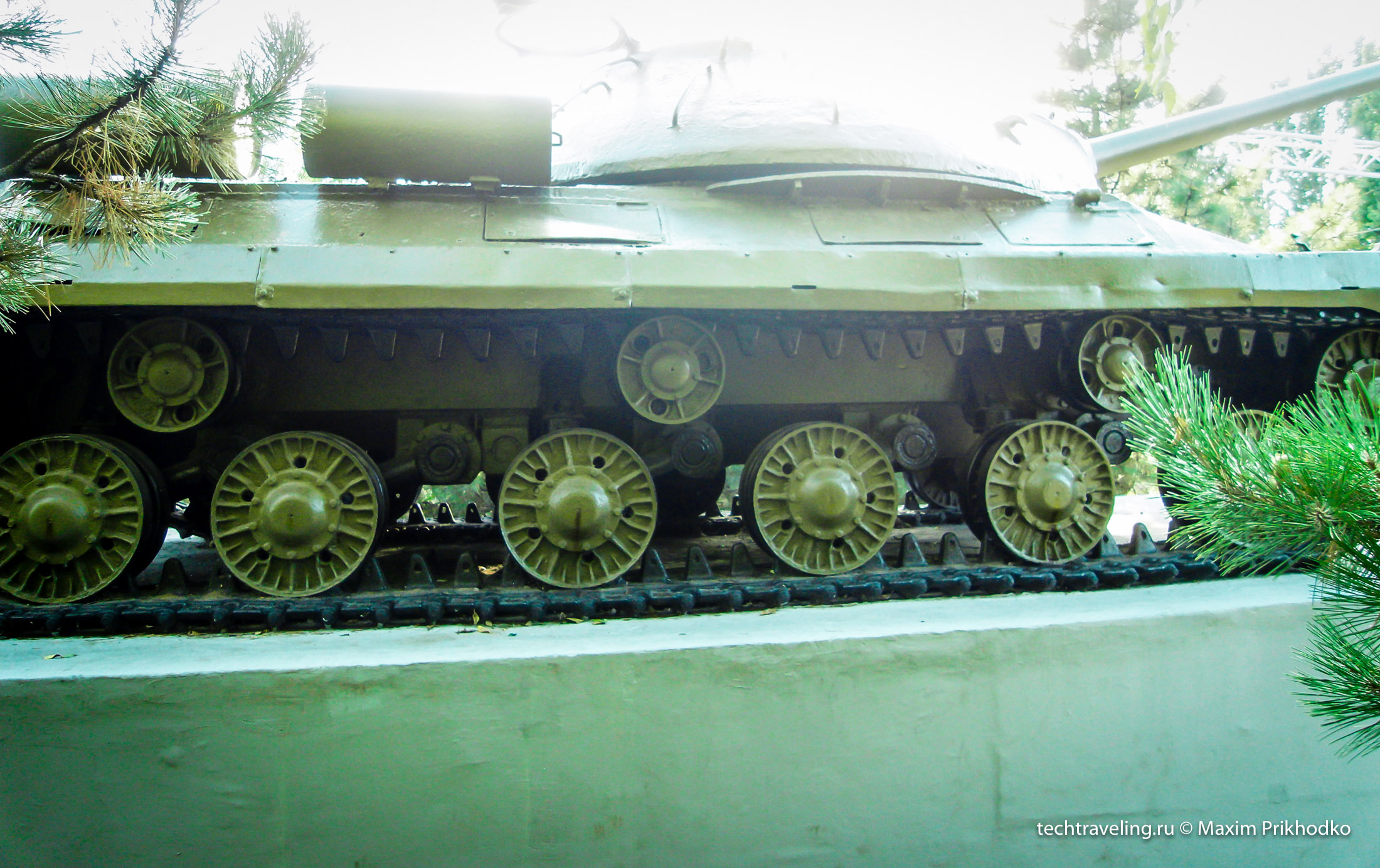 памятник танк ИС-3М в Таганроге памятник танк ИС-3М в Таганроге