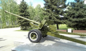 Памятник: 100-мм полевая пушка БС-3 в Королёве