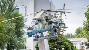 Памятник вертолет Ми-24 в&nbsp;Ростове-на-Дону