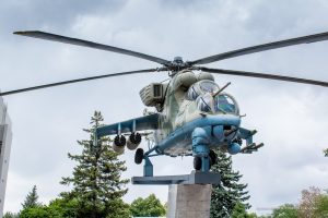 Памятник вертолет Ми-24 в&nbsp;Ростове-на-Дону