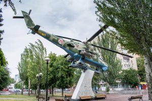 Памятник вертолет Ми-24 в&nbsp;Ростове-на-Дону