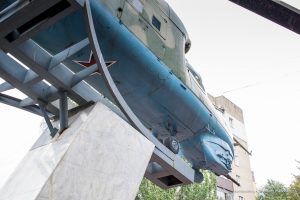 Памятник вертолет Ми-24 в&nbsp;Ростове-на-Дону