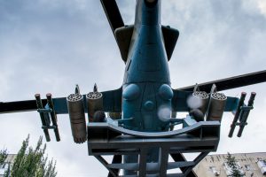Памятник вертолет Ми-24 в&nbsp;Ростове-на-Дону